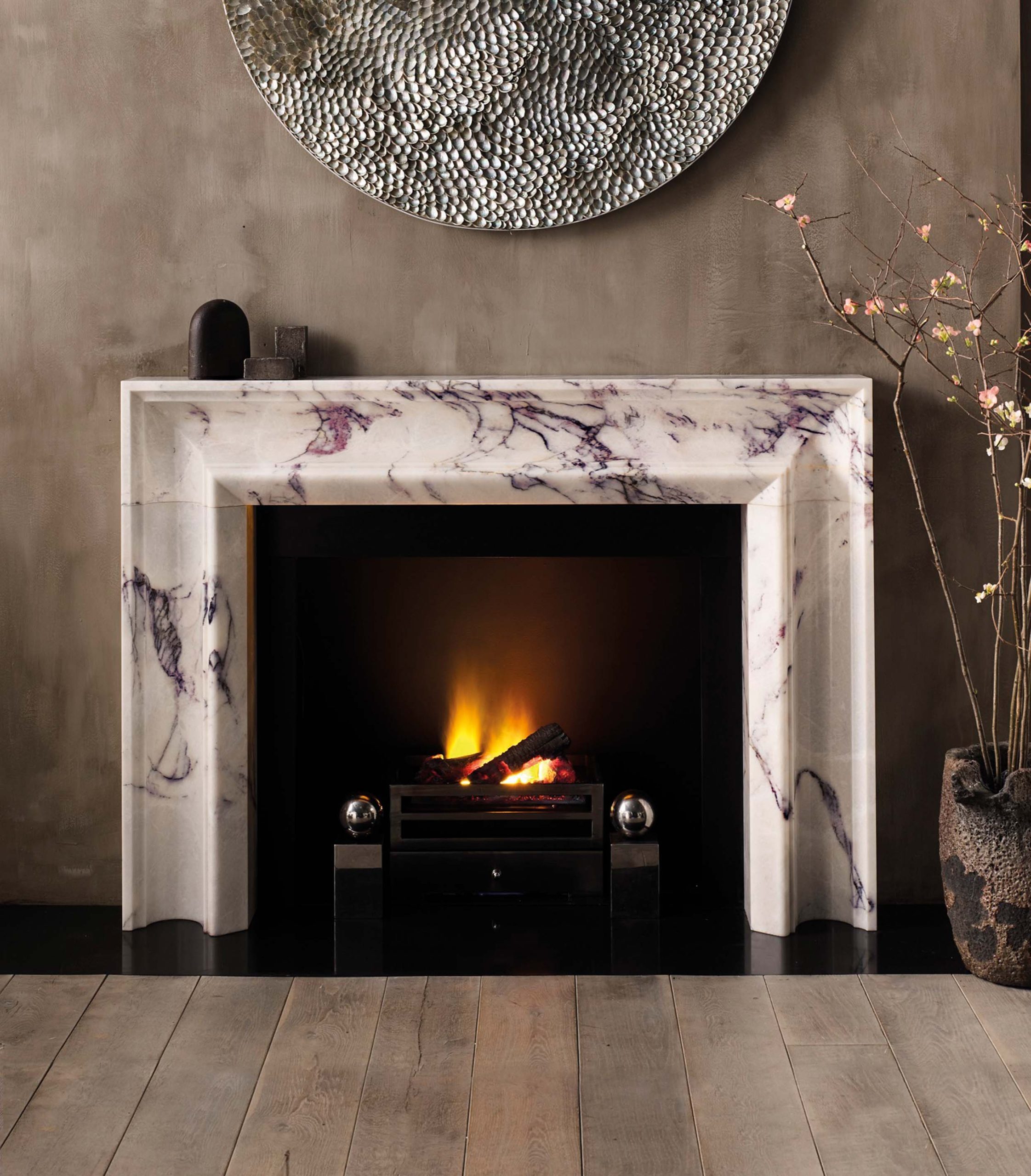 Luna In Lilac Scaled