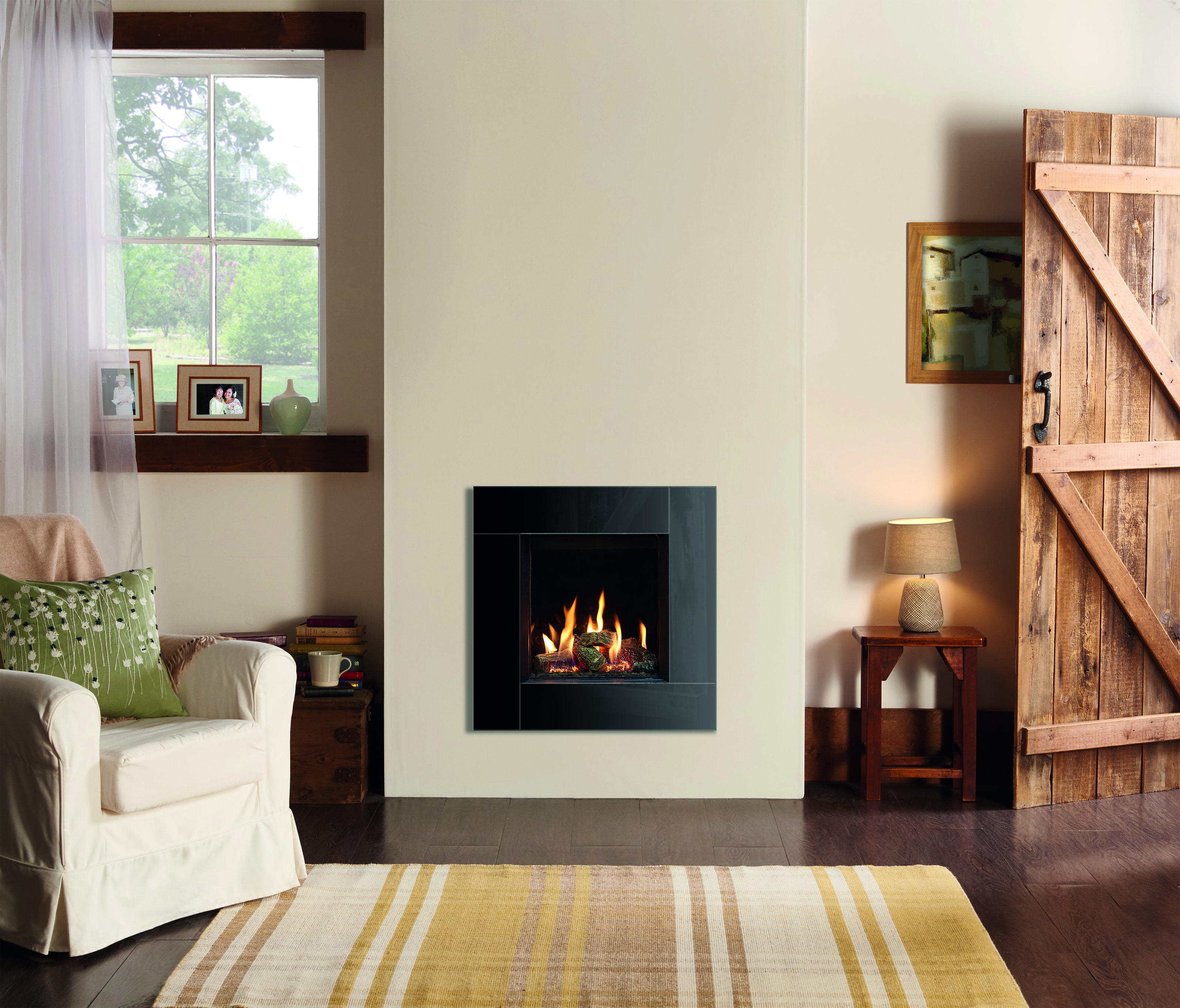 Gazco Riva2 400 Icon Xs With Echo Flame Black Glass Lining