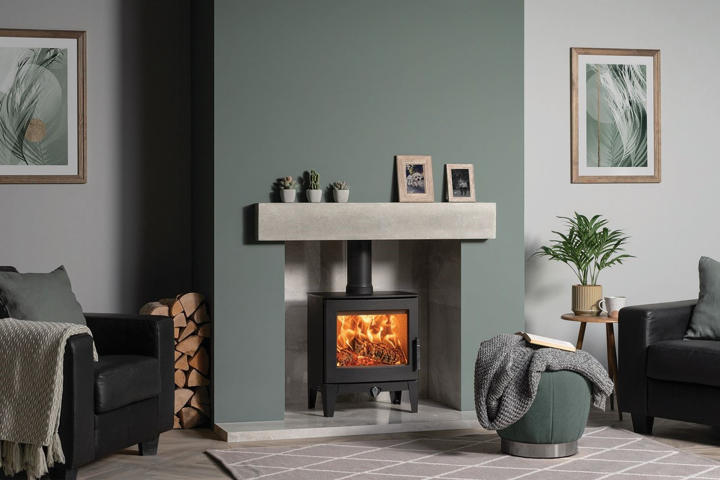 2 Futura 5 Woodburning Shown With Ceramic Wood Effect Beam G180